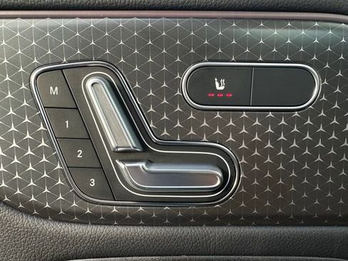 Used 2026 Mercedes-Benz GLB 250 4MATIC image 15