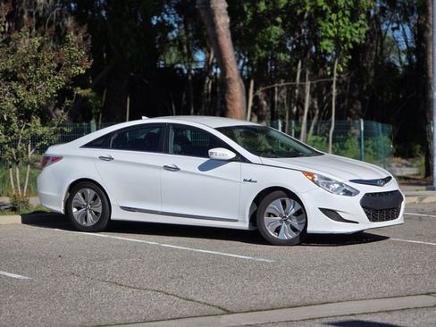 Used 2013 Hyundai Sonata Limited image 2