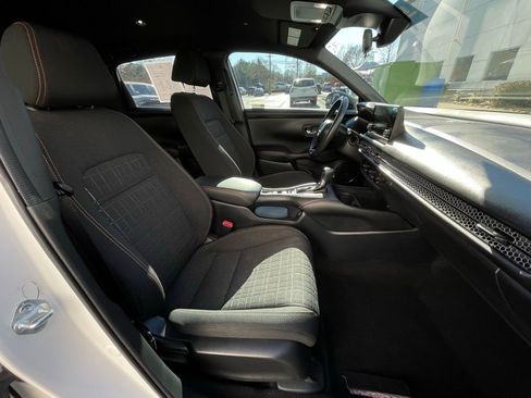 Certified 2024 Honda HR-V Sport image 32