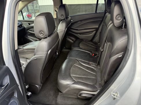Used 2018 Buick Envision Premium w/ Driver Confidence Package image 19