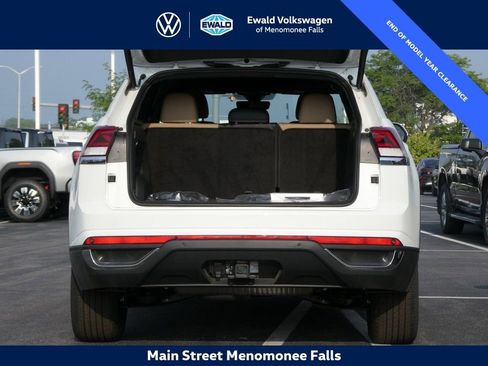 New 2025 Volkswagen Atlas Cross Sport SE AWD/4WD image 23
