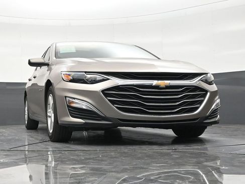 Used 2025 Chevrolet Malibu LS FWD image 27