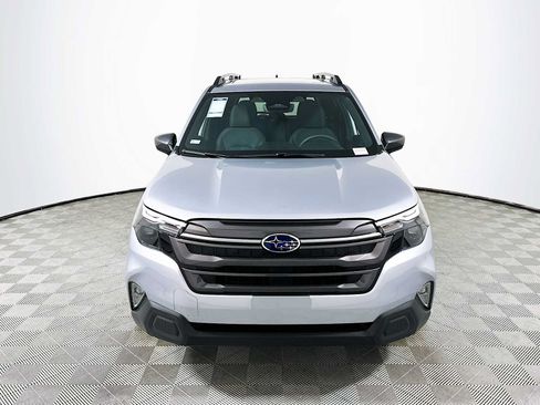 Used 2026 Subaru Forester Premium AWD/4WD image 2
