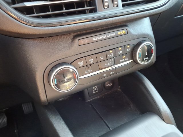 Used 2026 Ford Escape ST-Line AWD/4WD image 19