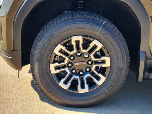 New 2026 GMC Sierra EV Elevation image 23