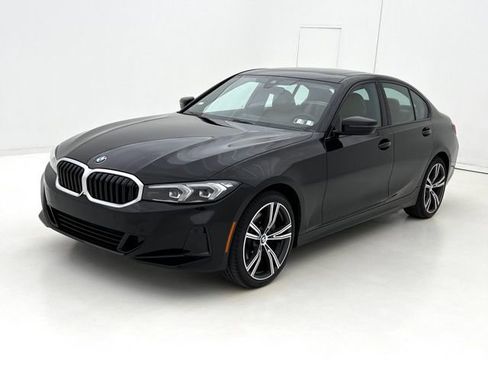 Certified 2023 BMW 330i xDrive Sedan w/ Premium Package AWD/4WD image 4