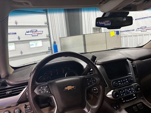 Used 2017 Chevrolet Tahoe LT AWD/4WD image 2