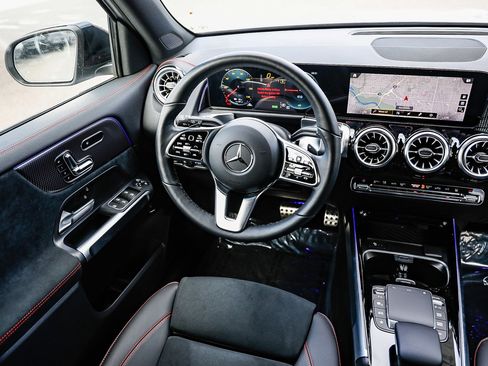 Used 2023 Mercedes-Benz EQB 350 4MATIC SUV image 14