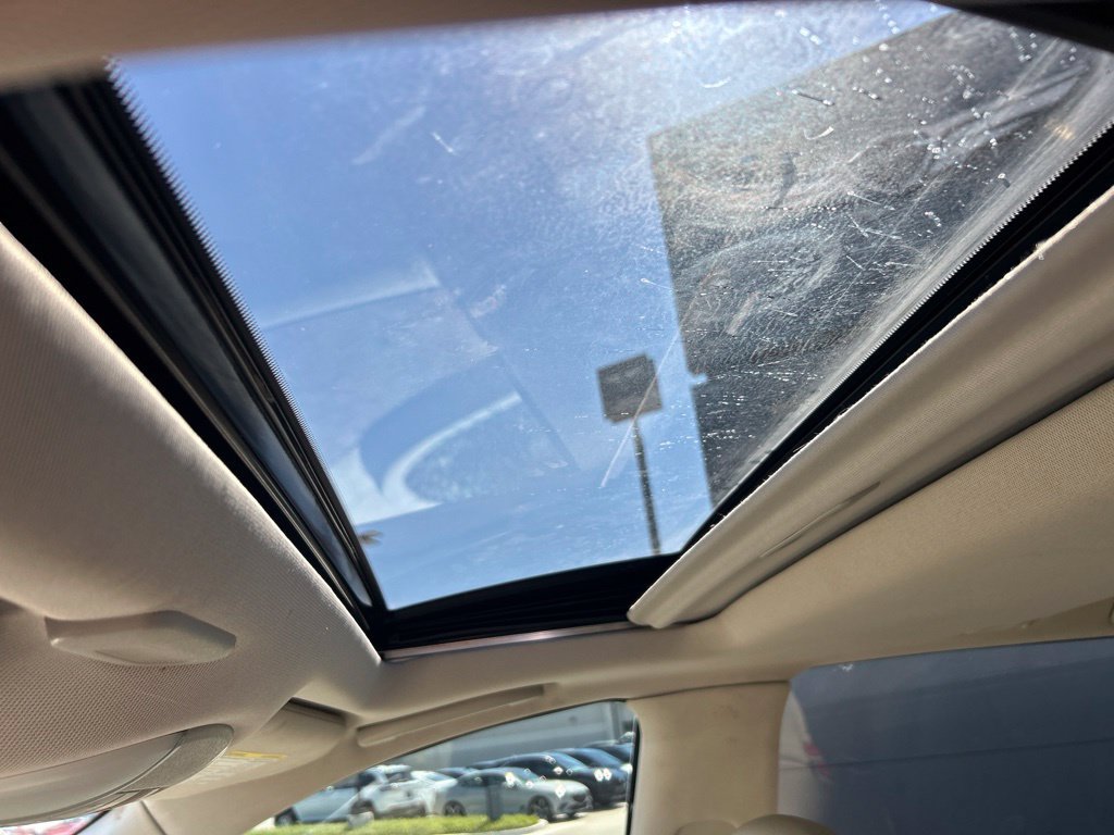 Used 2019 INFINITI QX60 Luxe w/ Essential Package FWD image 18