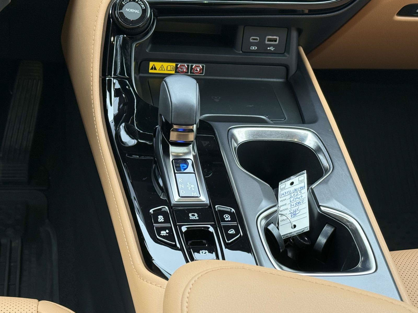Used 2025 Lexus NX 350 AWD w/ Accessory Package (P2) image 19