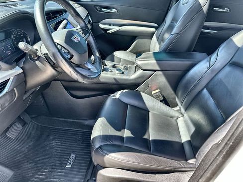 Used 2020 Cadillac XT4 Premium Luxury w/ Cold Weather Package image 24