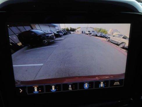 Used 2020 Chevrolet Traverse LT w/ LT Premium Package image 31