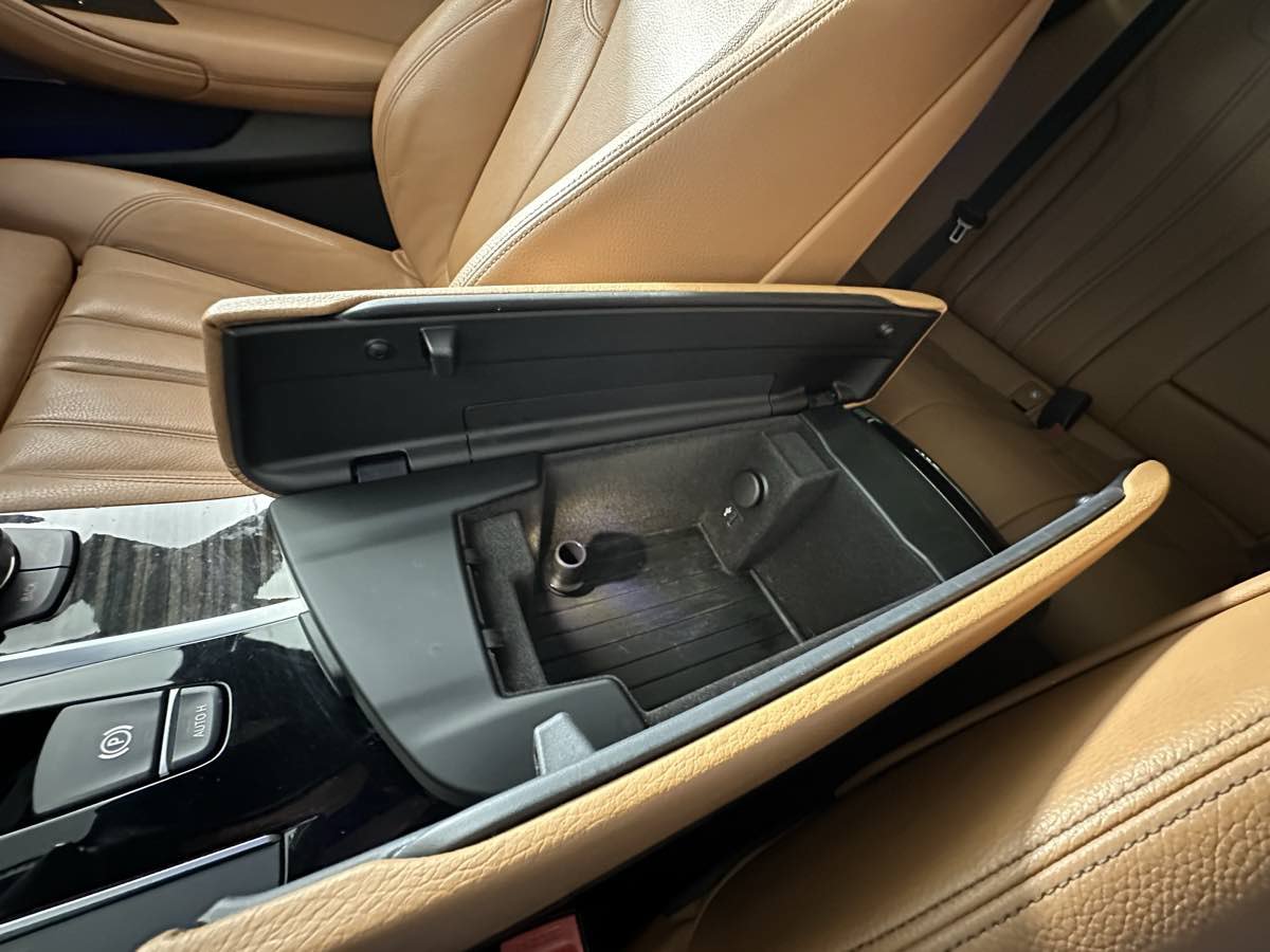 Used 2019 BMW 540i w/ Premium Package RWD image 42
