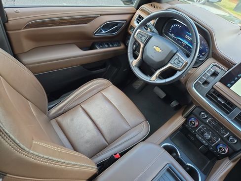 Used 2023 Chevrolet Tahoe High Country AWD/4WD image 18