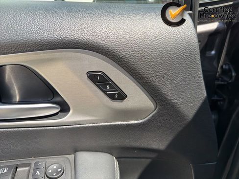 Certified 2023 Chrysler Pacifica Limited w/ Uconnect Theater Family Group AWD/4WD image 62