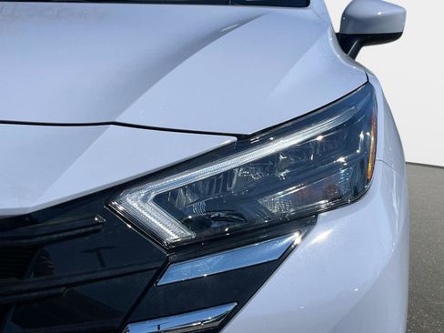 New 2025 Nissan Versa SV w/ Trunk Package image 10