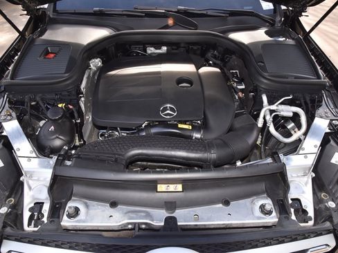 Used 2022 Mercedes-Benz GLC 300 image 38