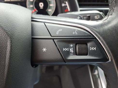 Used 2022 Audi Q7 Premium Plus image 22