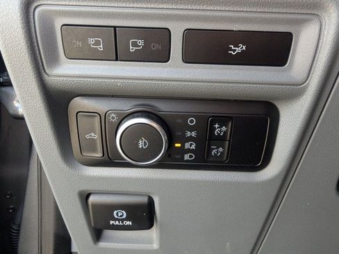 Used 2022 Ford F150 XLT w/ Equipment Group 302A High AWD/4WD image 17