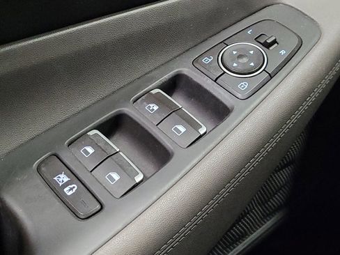 Used 2019 Hyundai Santa Fe SE image 27