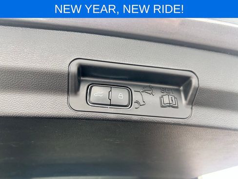 Certified 2023 Ford Explorer XLT w/ Class IV Trailer Tow Package image 42