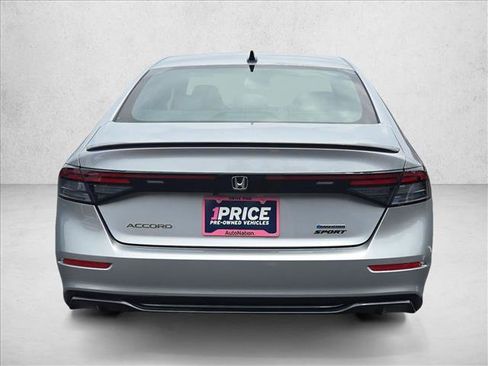 Used 2023 Honda Accord Sport image 7