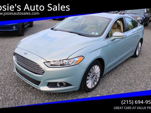 Used 2014 Ford Fusion SE w/ Equipment Group 502A FWD image 1