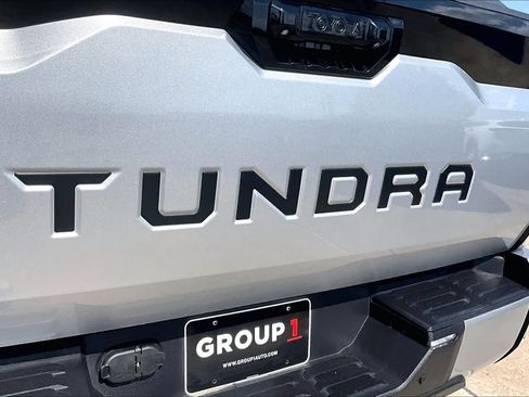 Used 2024 Toyota Tundra Platinum AWD/4WD image 31