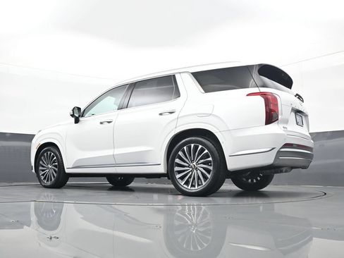 Used 2023 Hyundai Palisade Calligraphy FWD image 28