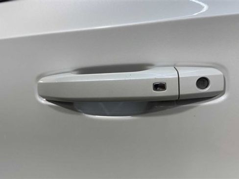 Used 2021 Chevrolet Tahoe RST w/ Luxury Package image 11