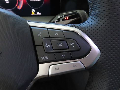 New 2026 Volkswagen Tiguan SE R-Line image 15