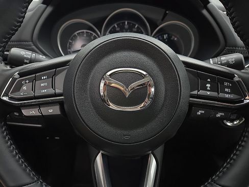 Used 2025 MAZDA CX-5 AWD 2.5 S w/ Preferred Package image 19