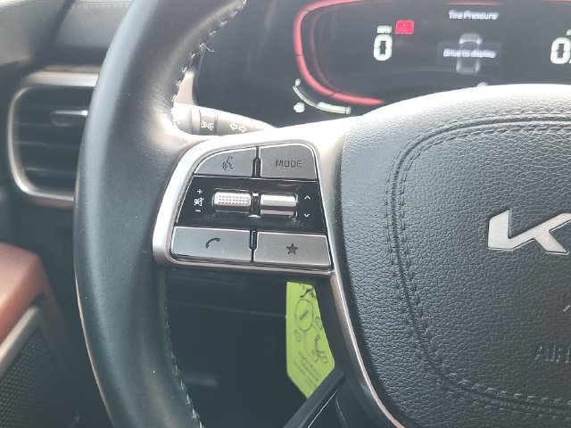 Used 2023 Kia Telluride EX w/ EX Captain's Chair Package FWD image 28
