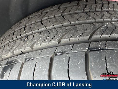 Used 2025 Jeep Compass Limited AWD/4WD image 33