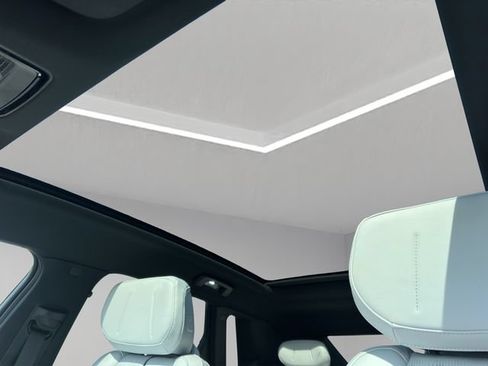 Used 2024 Cadillac Lyriq Sport w/ LPO, Floor Liner Package RWD image 17
