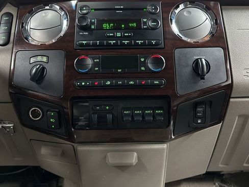Used 2008 Ford F550 4x4 Crew Cab Super Duty image 22