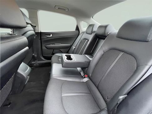 Used 2020 Kia Optima S image 16