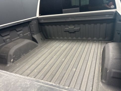 Used 2022 Chevrolet Silverado 1500 LTZ AWD/4WD image 5