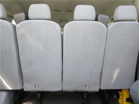 Used 2015 Ford Transit 350 XLT image 12