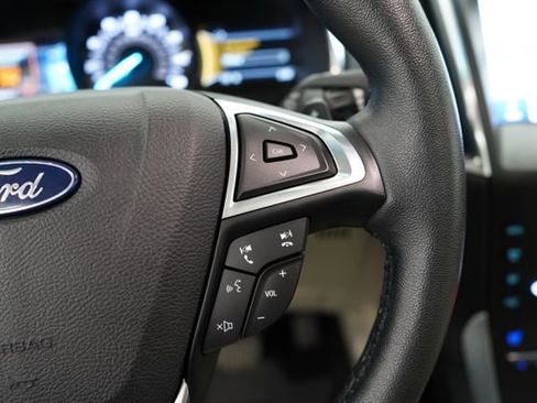 Used 2020 Ford Edge Titanium w/ Equipment Group 301A image 21