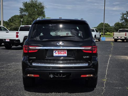 Used 2018 INFINITI QX80 2WD w/ Driver Assistance Package image 5