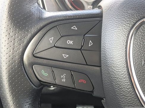 Used 2016 Dodge Challenger R/T image 28