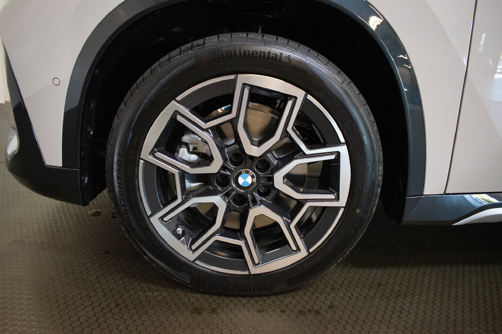 New 2027 BMW X1 xDrive28i AWD/4WD image 9