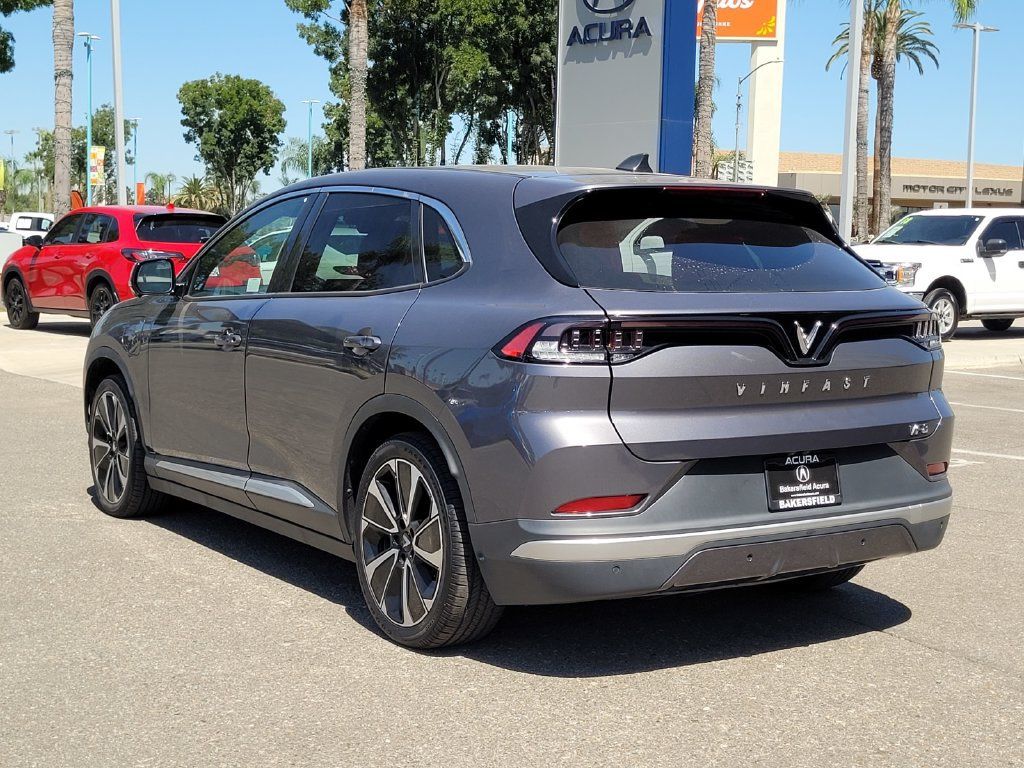 Used 2023 VinFast VF 8 Plus AWD/4WD image 8