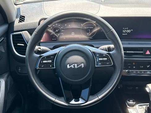 New 2025 Kia Seltos EX image 23