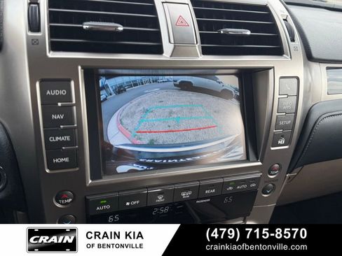 Used 2021 Lexus GX 460 Premium w/ Premium Package image 17