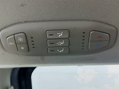 Used 2020 Kia Sedona EX image 24