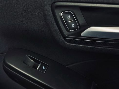 Used 2024 Ford Escape ST-Line image 17