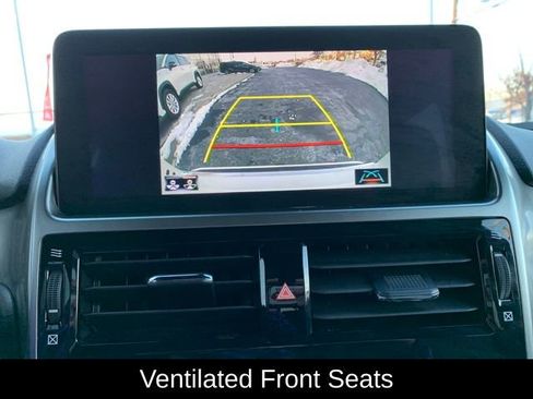 Used 2023 Lexus GX 460 Premium w/ Premium Package image 24