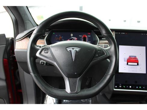 Used 2018 Tesla Model X 100D image 16